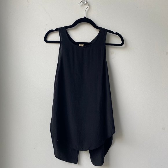 ARITZIA - WILFRED PYRAMIDES (KITE BACK) BLOUSE - Picture 1 of 5